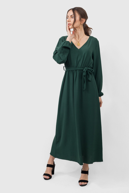 Sukienka średniej długości